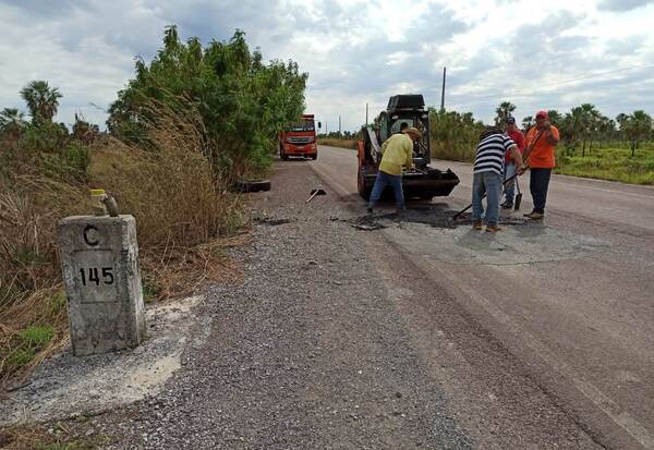 El MOPC prosigue con la reparación del tramo Concepción-Vallemí - .::Agencia IP::.