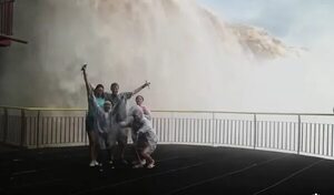 Video: así lucen las Cataratas del Iguazú lado brasileño tras crecidas - Viajes - ABC Color