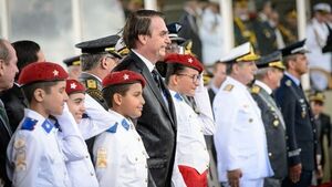 Brasil cierra programa de escuelas militarizadas por Bolsonaro - ADN Digital