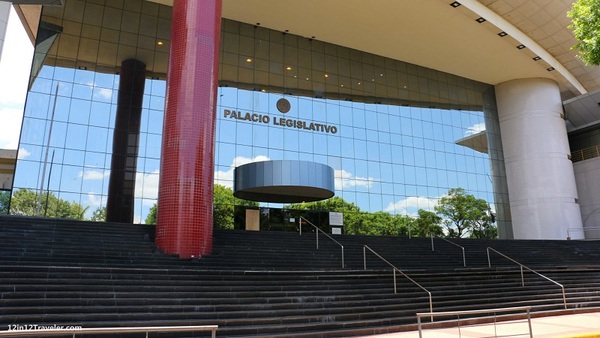 Rechazan objeción del Ejecutivo a ampliación para Secretaría de Repatriados