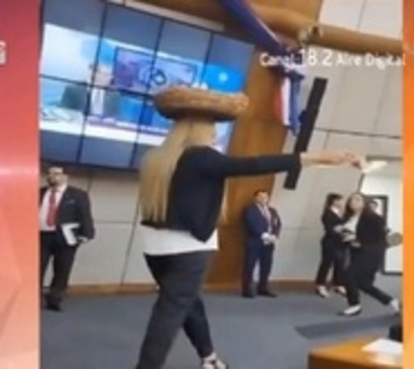 Diputada repartió chipa en el Congreso - Paraguay.com