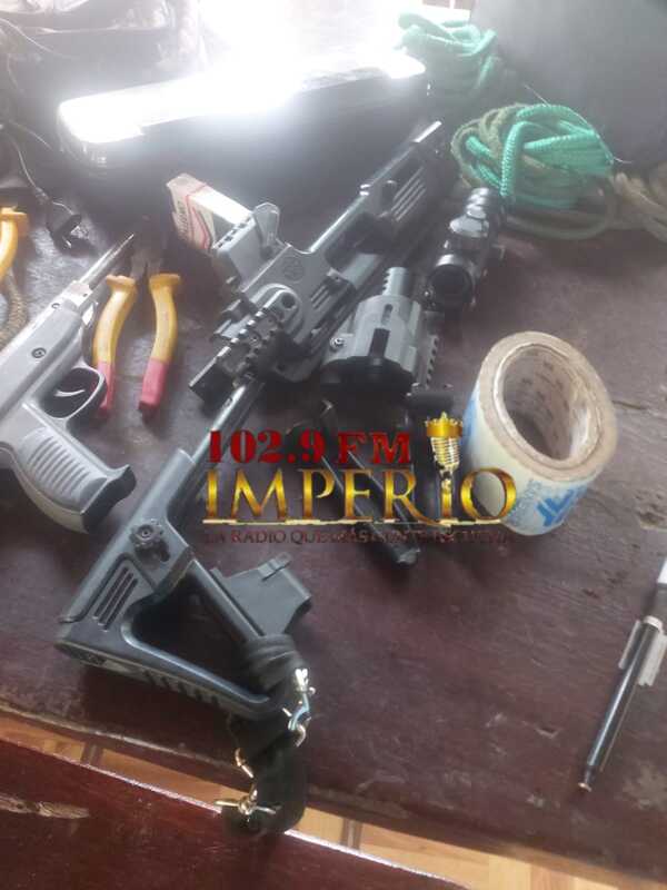 Policía allanó dos viviendas en la colonia Santa Clara por un hecho de robo agravado - Radio Imperio