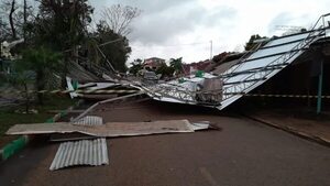 Impactante video muestra magnitud del temporal que azotó Caaguazú - Nacionales - ABC Color