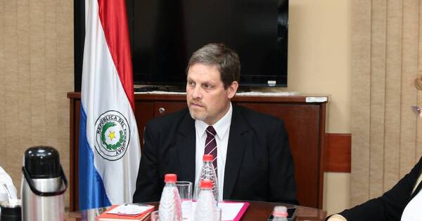 La Nación / Senadores invitan al titular del MOPC a brindar informes sobre deudas a constructoras