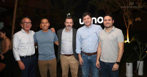 La Nación / Financiera ueno y TeneT brindaron por su alianza