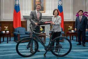 Santiago Peña promete estar “al lado” de Taiwán - Política - ABC Color
