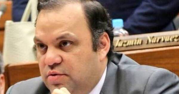 La Nación / Multibancada sin un frente sólido, afirma Mario Varela