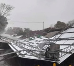 Temporal dejó destrozos tras su paso por Vaquería, Caaguazú - Paraguay.com