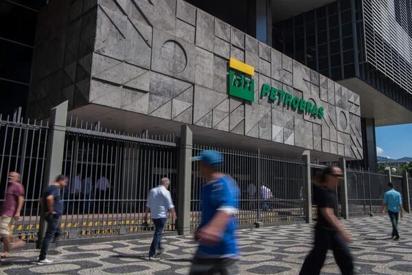 Brasil: Petrobras despide a cinco trabajadores denunciados por acoso sexual - Mundo - ABC Color