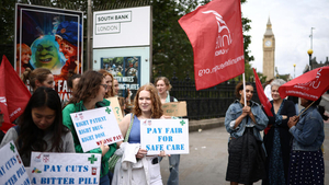 Médicos de hospitales de Inglaterra inician una huelga de cinco días - .::Agencia IP::.