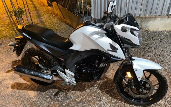 Diario HOY | Le dijo 'voy a dar una vuelta' y nunca regresó: joven denunció robo de su motocicleta
