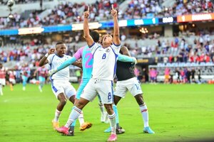 Versus / Panamá destrona a EEUU en penales y pugnará por su primer título de Copa Oro