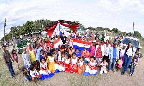 Comunidad indígena Maskoy, del Chaco, recibe camioneta y embarcación de parte de ITAIPU