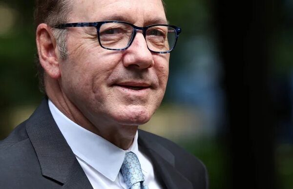 Kevin Spacey niega agresiones sexuales violentas, pero admite que es un “gran ligón” - Gente - ABC Color