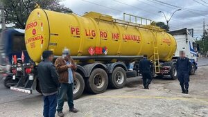 Recuperan camión cisterna robado en un asalto en San Antonio