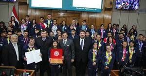 La Nación / Olimpiadas especiales: el Senado declara ciudadanos ilustres a atletas paraguayos
