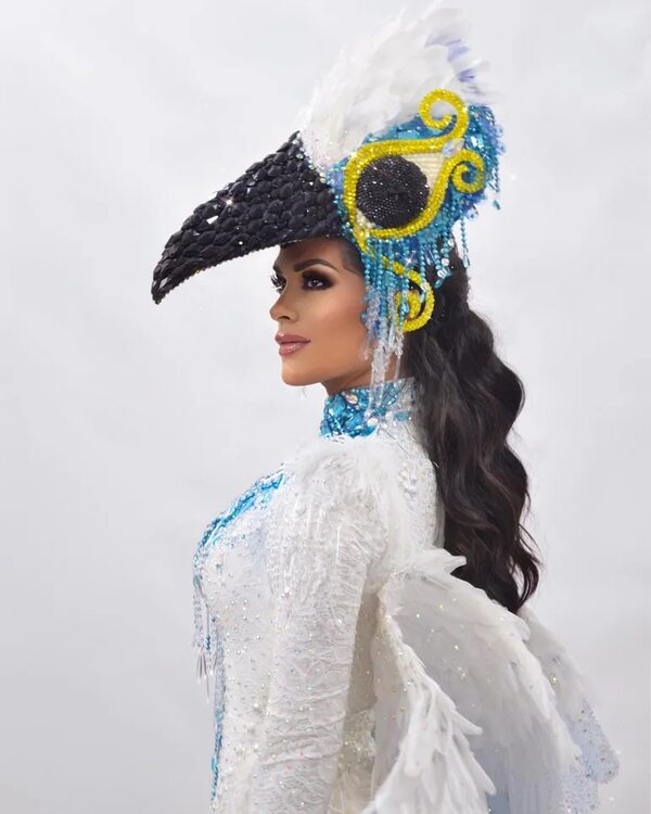 ¡Mirá el traje alegórico de Fabi Martínez en el Miss Supranational! - Gente - ABC Color