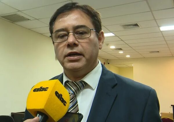 AUDIO: Absuelven al exintendente de San Antonio en caso de supuesta lesión de confianza - Periodísticamente - ABC Color