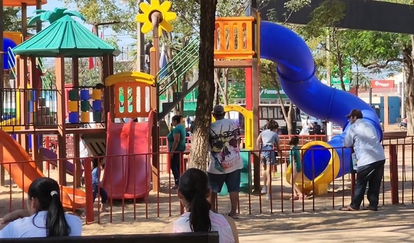 Vacaciones se reflejan en el Parque Infantil