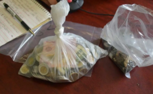 Mondaha se llevaron una bolsa llena de virú, pero no había billetes solo monedas