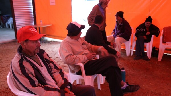 Operativo invierno: La SEN asiste a 17 personas en Asunción