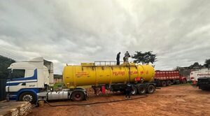 Giro inesperado: boliviano fingió robo de 35 mil litros de combustible - Noticiero Paraguay