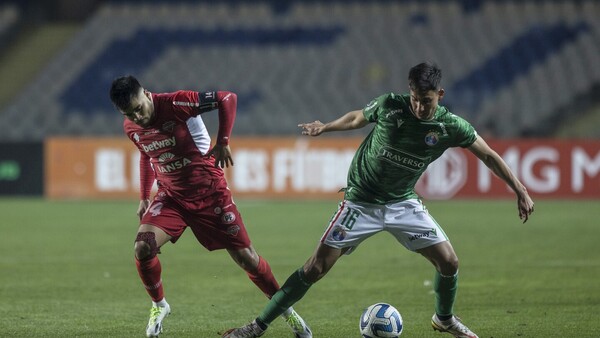 Empate entre Ñublense y Audax deja abierta la lucha
