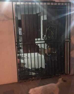 Disparan contra una peluquería en la Fracción Reyes Católicos
