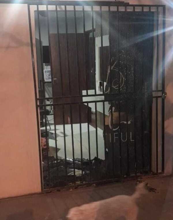 Disparan contra una peluquería en la Fracción Reyes Católicos