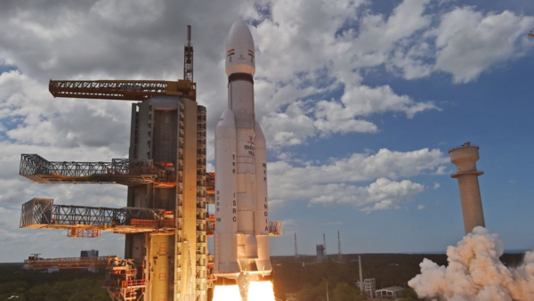 Qué hay detrás de la misión espacial de la India al polo sur de la Luna
