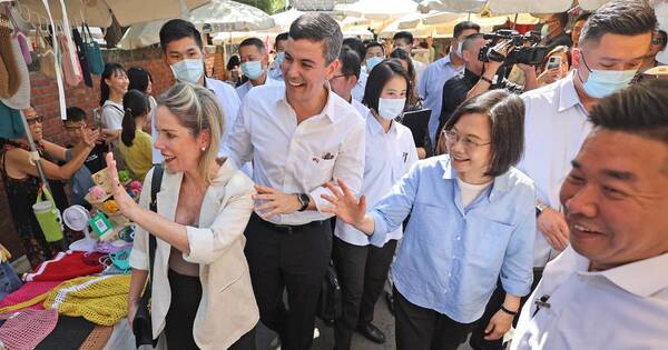 La Nación / Santiago Peña y Tsai Ing-wen comparten recorrido turístico