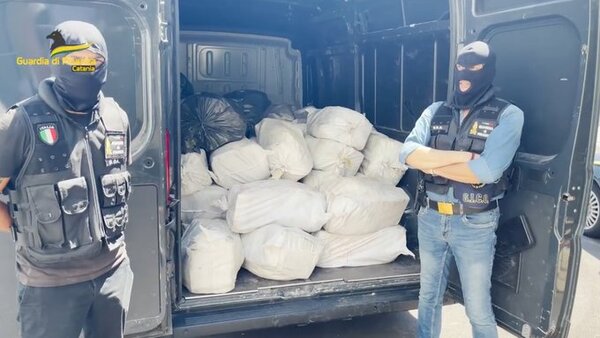 Queman 500 millones de dólares en cocaína en Italia
