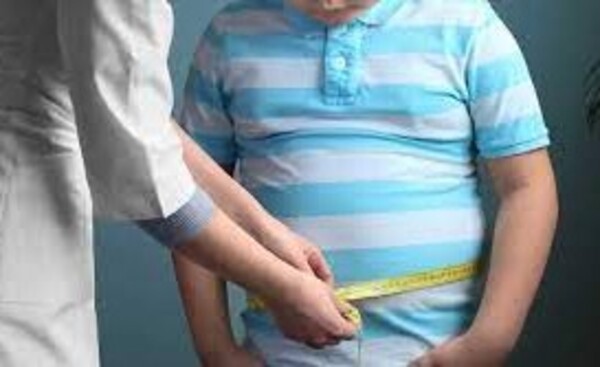 Más deportes en escuelas para prevenir obesidad, anuncia ministro