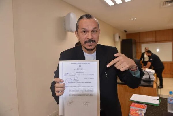 ¿Mbururú debe jurar? Senado debe “abstraerse de la cuestión moral”, afirma Nakayama