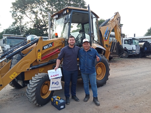 TECNOEDIL adquirió una retroexcavadora SANY BHL75