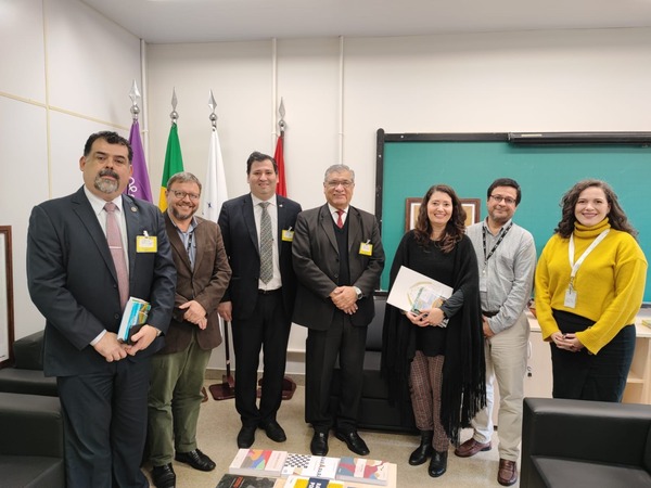 UNE y UNILA reafirman compromiso con la educación superior y la integración latinoamericana