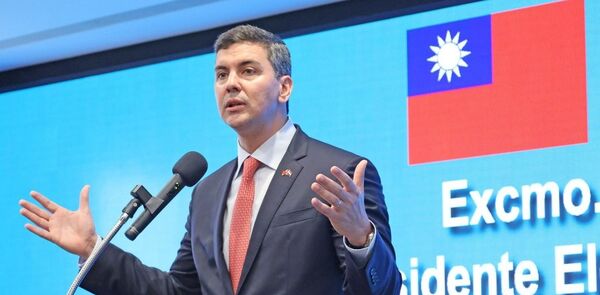 El presidente electo de Paraguay, Santiago Pe帽a, pide en Taiw谩n m谩s inversi贸n en su pa铆s - Revista PLUS