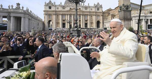 La Nación / Jornada Mundial de la Juventud: más de 50 paraguayos viajan para reunirse con el papa Francisco