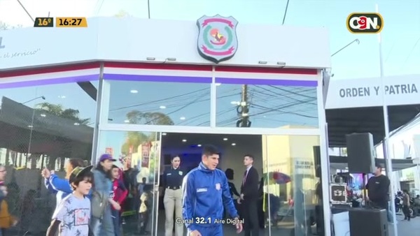 Recorremos el stand de la Policía Nacional en la EXPO 2023 - C9N