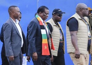 El presidente de Zimbabue aprueba una ley que socava la crítica al Gobierno - Mundo - ABC Color