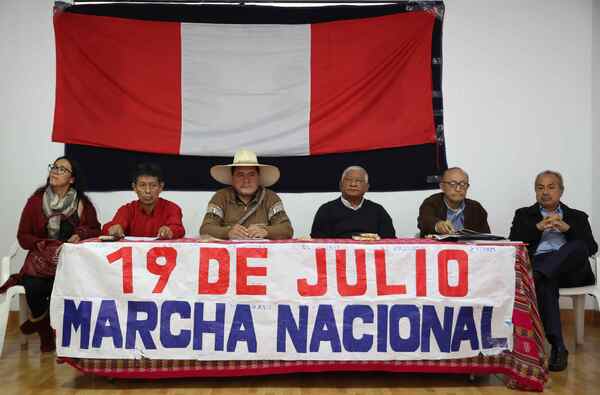 Los convocantes de las protestas en Perú esperan igual o mayor participación que en verano - MarketData
