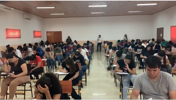 Tras preselección, quedan 100 estudiantes que aspiran las 40 plazas de Medicina