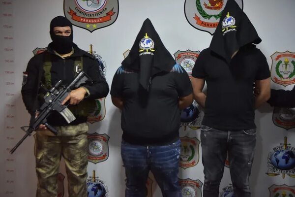 AUDIO: Expulsan a supuestos miembros de la mafia “Ndrangheta” - Ancho Perfil - ABC Color