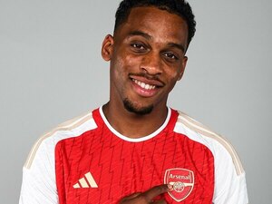 Versus / La joven estrella neerlandesa que Arsenal presentó como su segundo refuerzo