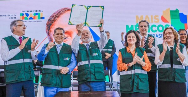 Gobierno de Lula promulga programa Más Médicos en Brasil - ADN Digital