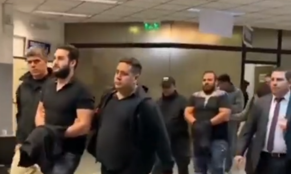 (VIDEO) Los dos miembros de la mafia ‘Ndrangheta ya fueron expulsados de ñande Retá