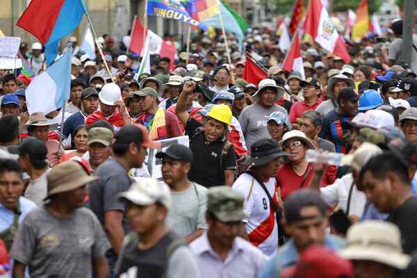 Las autoridades de Perú piden marchas pacíficas y promotores aseguran que serán masivas - MarketData