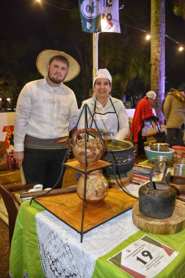 EXTRAORDINARIO ÉXITO DEL SEGUNDO FESTIVAL NACIONAL DEL REVIRO Y EL CONCURSO DEL REVIRO APÓ