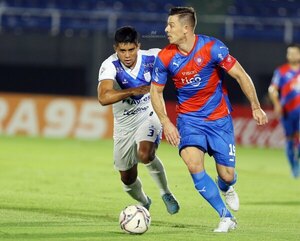Versus / Hugo Benítez y un duelo "especial" ante Cerro: Contó el insólito motivo por el cual cayó su ida al "Ciclón"
