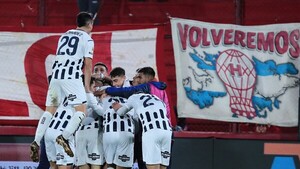 Talleres triunfa y mantiene la esperanzas
